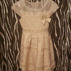 Girls dress